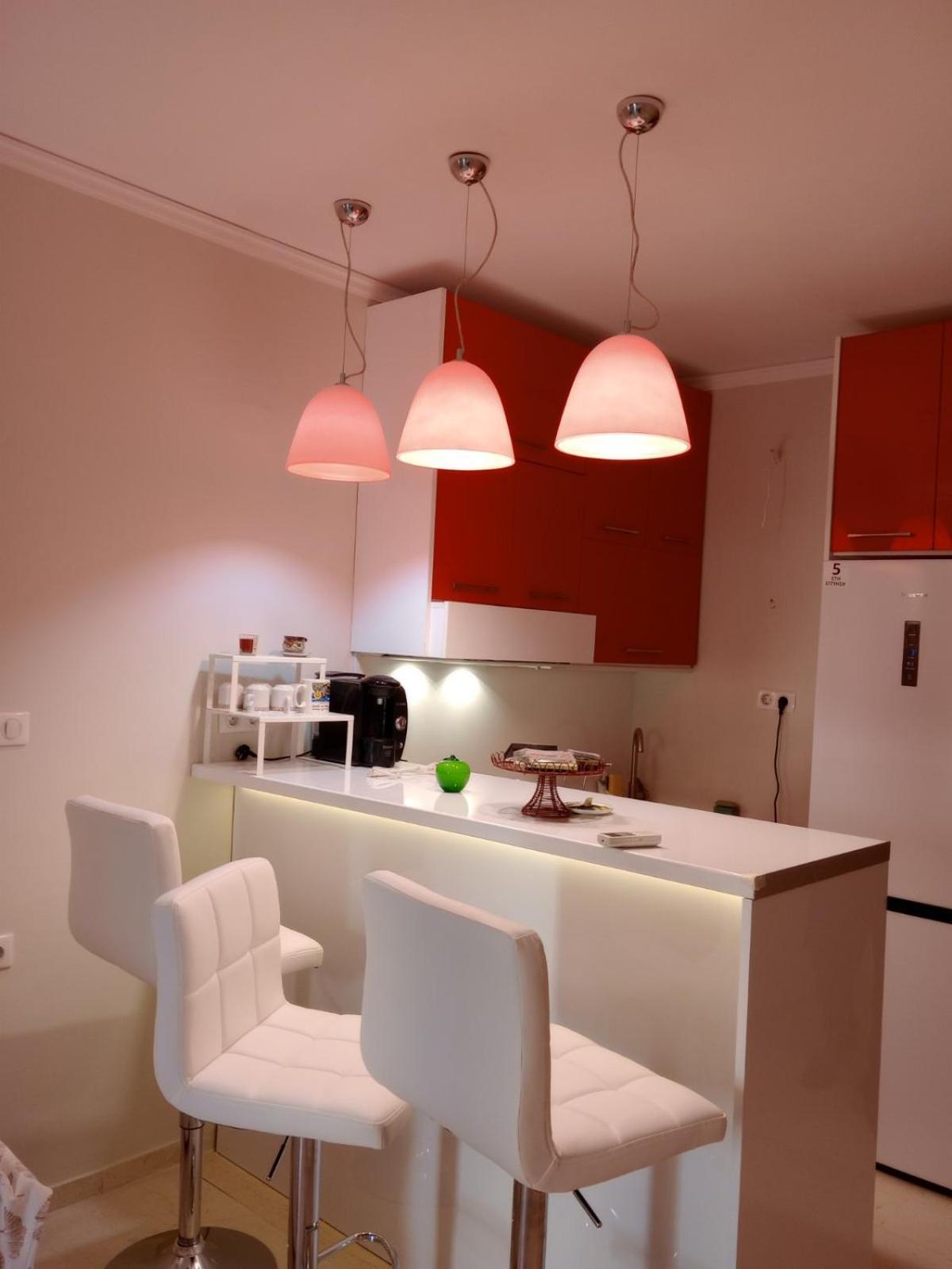 Modern Studio By The Sea Лутра-Эдипсу Экстерьер фото